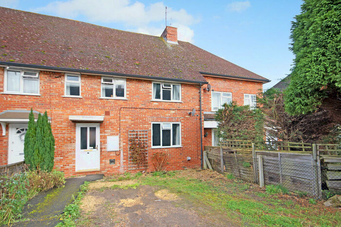 4 Bedroom Terraced House To Rent In Nursery Road, Alton, Hampshire, GU34