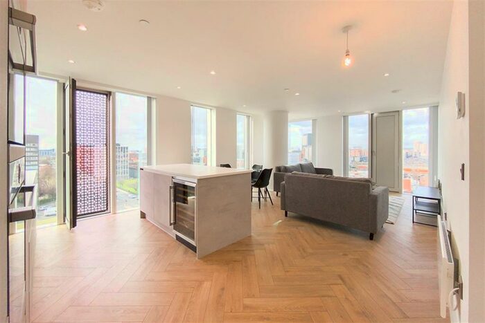 2 Bedroom Apartment To Rent In Elizabeth Tower, M15