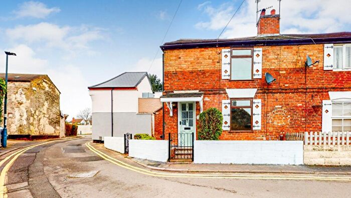 2 Bedroom Cottage To Rent In Park Lane, Littleover, DE23