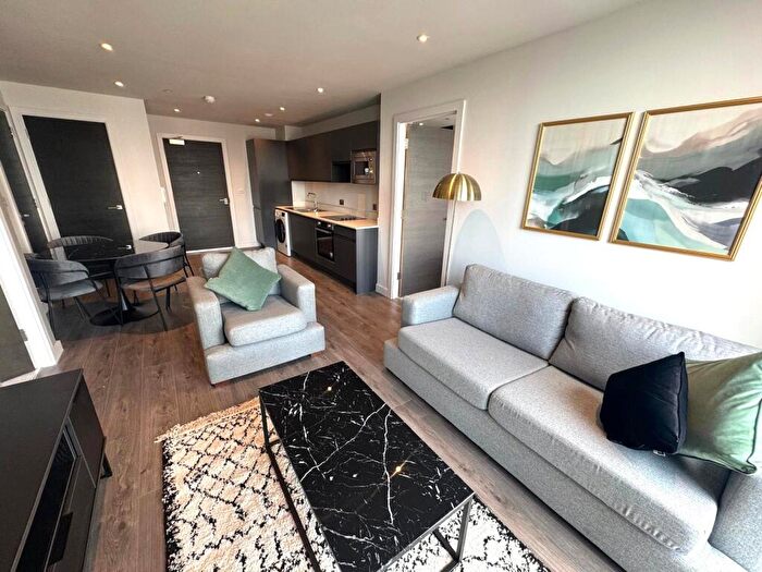 2 Bedroom Apartment To Rent In Greengate, Salford, Manchester, M3