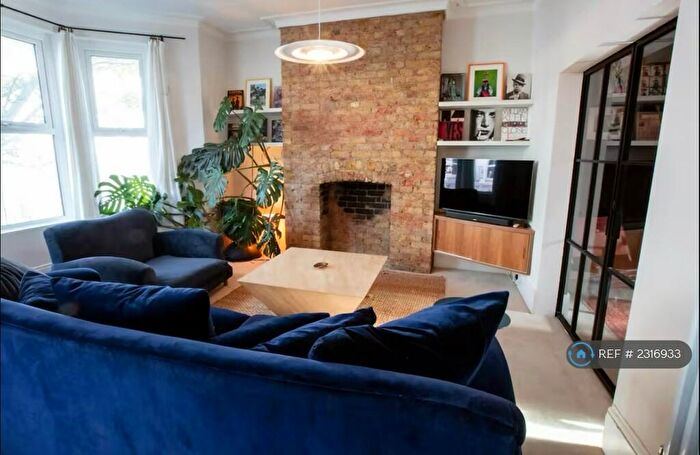 3 Bedroom Maisonette To Rent In Gordon, Margate, CT9