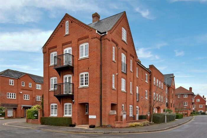 2 Bedroom Apartment To Rent In Portlands Mews, Malthouse Way, Marlow, Buckinghamshire, SL7