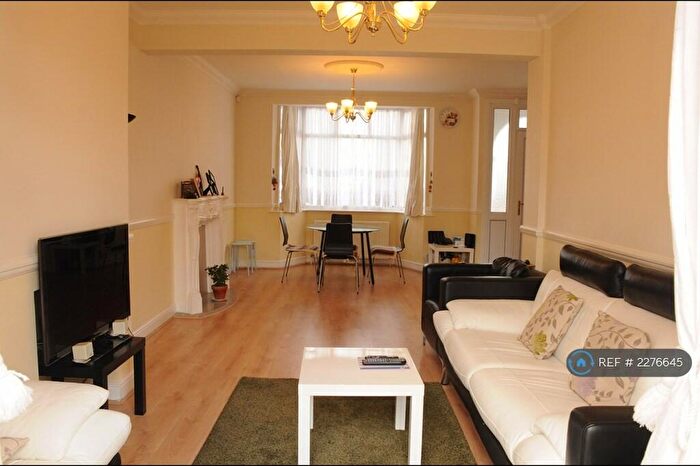 3 Bedroom Terraced House To Rent In Clinton Crescent, Ilford, IG6