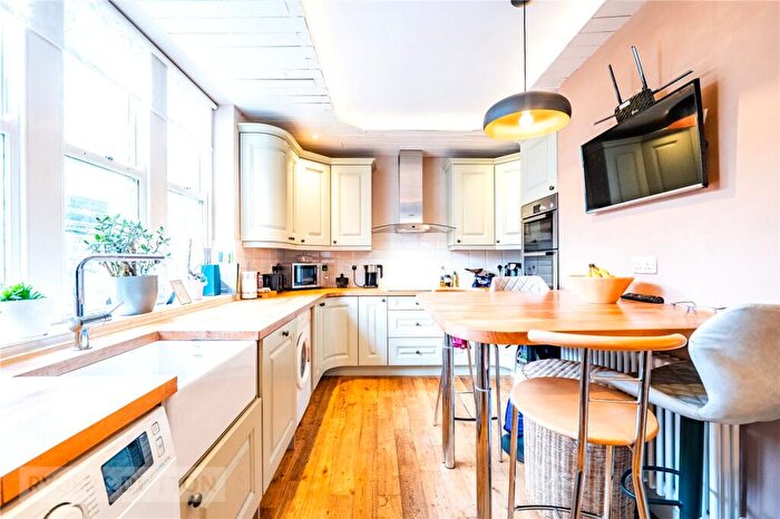 5 Bedroom End Of Terrace House For Sale In Chester Road, Halifax, West Yorkshire, HX3