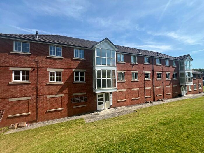 2 Bedroom Flat To Rent In Blackfriars Court, Mold, CH7