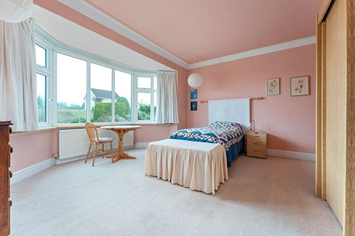 5 Bedroom Detached House For Sale In Chalgrove Road, Sutton, SM2