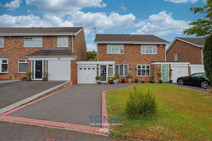 2 Bedroom Semi-Detached House For Sale In Wrekin Close, Halesowen, B63