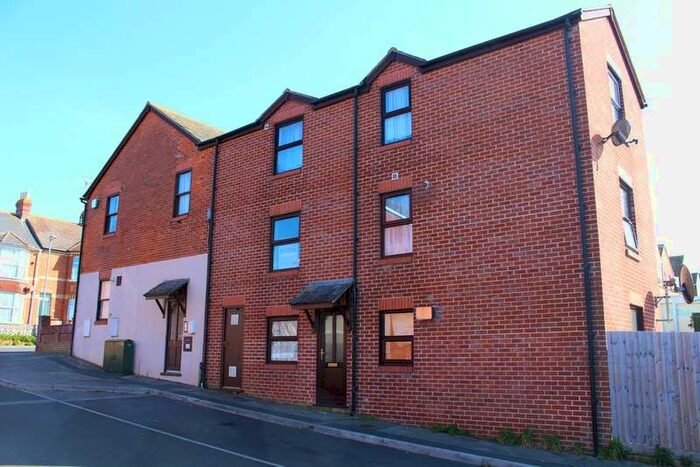 2 Bedroom Flat To Rent In Southview Road, Weymouth, DT4