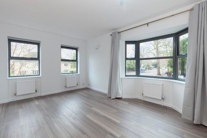 2 Bedroom Apartment To Rent In Banbury Road, Oxford, OX2