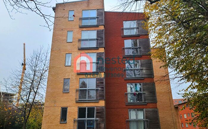 2 Bedroom Flat For Sale In Kilby Road, Stevenage, SG1