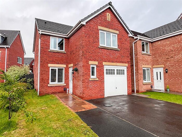 4 Bedroom Detached House For Sale In Clover Grove, Leek, ST13