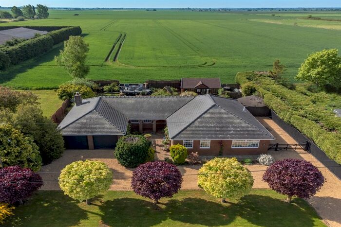 3 Bedroom Detached Bungalow For Sale In Hillrow Causeway, Haddenham, Ely, CB6