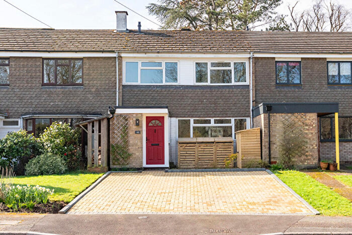 3 Bedroom Terraced House For Sale In Leslie Road, Pixham, Dorking, RH4