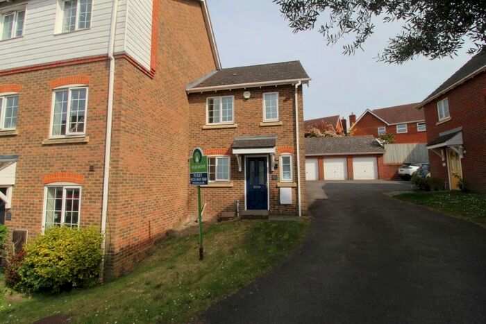 3 Bedroom Semi-Detached House To Rent In Imperial Way, Singleton, Ashford, TN23