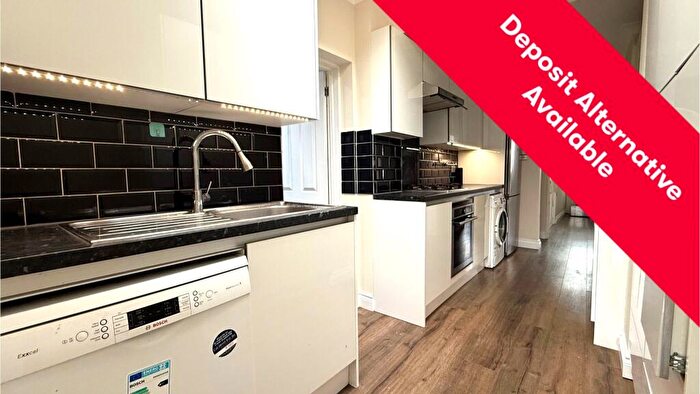 3 Bedroom Maisonette To Rent In Branksome Way, Harrow, HA3