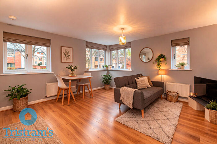 2 Bedroom Apartment To Rent In Wakefield Close, Wilford, NG11