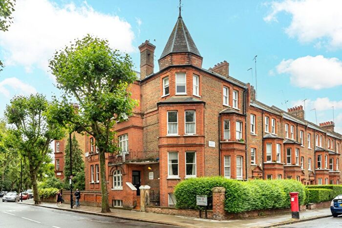 4 Bedroom Flat For Sale In Essendine Road, Maida Vale, London, W9