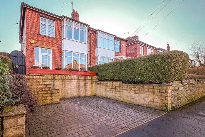 3 Bedroom Semi-Detached House For Sale In Well Green Lane, Brighouse, HD6