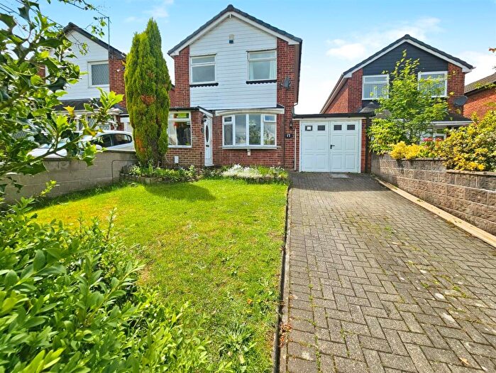 3 Bedroom Link Detached House For Sale In Sherratt Street, Bradeley, Stoke-On-Trent, ST6