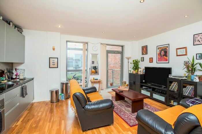 2 Bedroom Property To Rent In Roberts Wharf, Leeds, LS9