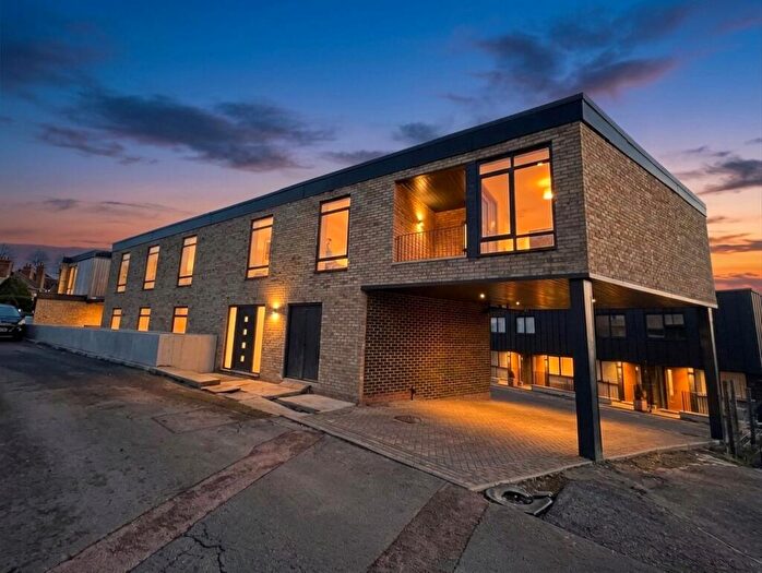 2 Bedroom Apartment For Sale In Church Street, Maidstone, ME15