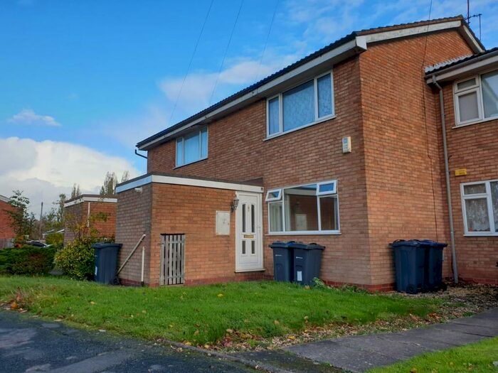 1 Bedroom Ground Maisonette To Rent In Dornie Drive, Birmingham, B38