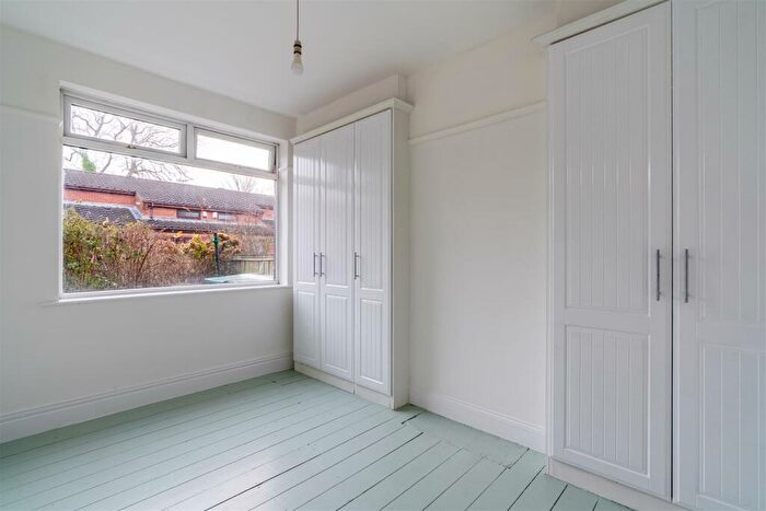 2 Bedroom Flat To Rent In *Available Now* Birchwood Avenue, High Heaton, NE7