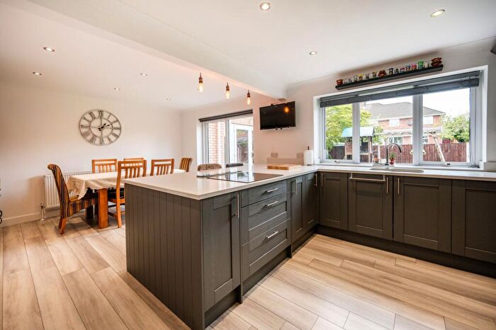 5 Bedroom Detached House For Sale In Bleasdale Close, Aughton, L39