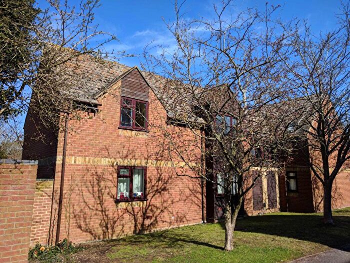 2 Bedroom Flat To Rent In Westholm Court, Bicester, OX26