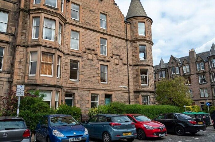 3 Bedroom Flat To Rent In Thirlestane Road, Edinburgh, Midlothian, EH9