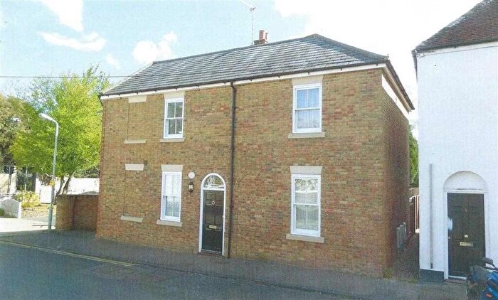 3 Bedroom Semi-Detached House To Rent In Hollow Lane, Canterbury, CT1