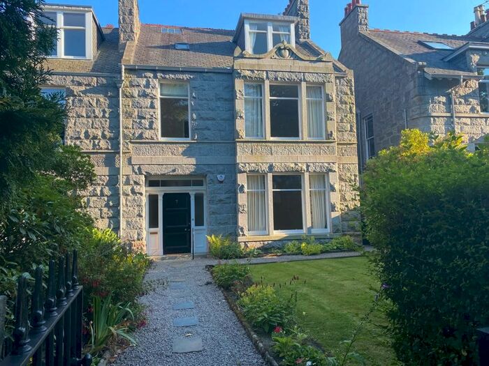 5 Bedroom Semi-Detached House To Rent In Rubislaw Den South, West End, Aberdeen, AB15