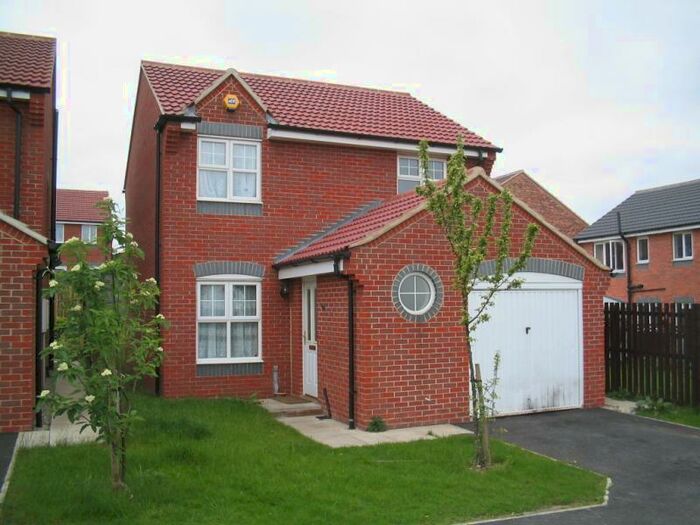 3 Bedroom Detached House To Rent In Badminton Drive, Leeds, LS10