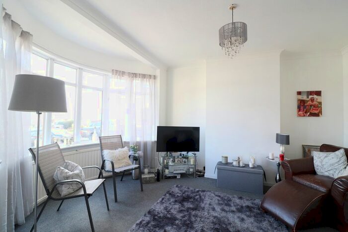 4 Bedroom Semi-Detached House To Rent In Domonic Drive, New Eltham, London, SE9