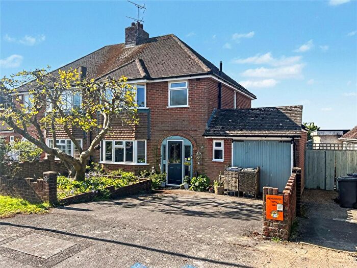 3 Bedroom Semi Detached House For Sale In Hazell Road, Farnham, Surrey, GU9