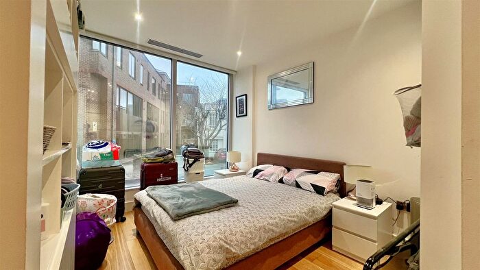 Studio To Rent In Trinity Square, - Staines Road, Hounslow, TW3