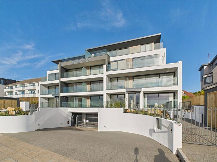 2 Bedroom Apartment For Sale In Boscombe Overcliff Drive, Southbourne, Bournemouth, Dorset, BH5