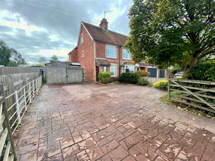 Properties for sale in TN12, Paddock Wood, Staplehurst Houses for