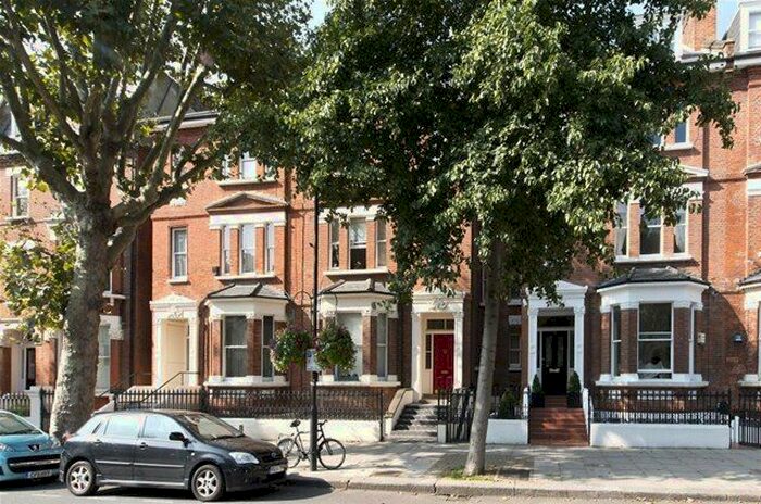 1 Bedroom Flat To Rent In Sutherland Avenue, London, W9