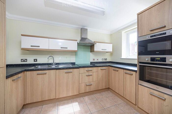 2 Bedroom Retirement Property For Sale In The Firs, Claygate, KT10