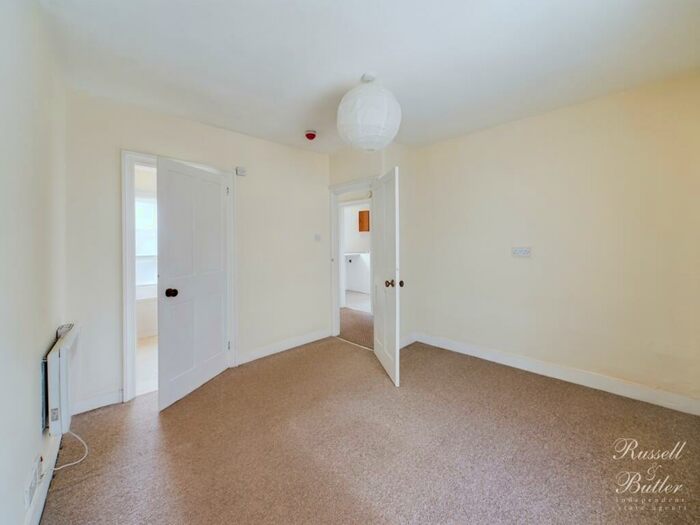 1 Bedroom Flat To Rent In West Street, Buckingham, MK18