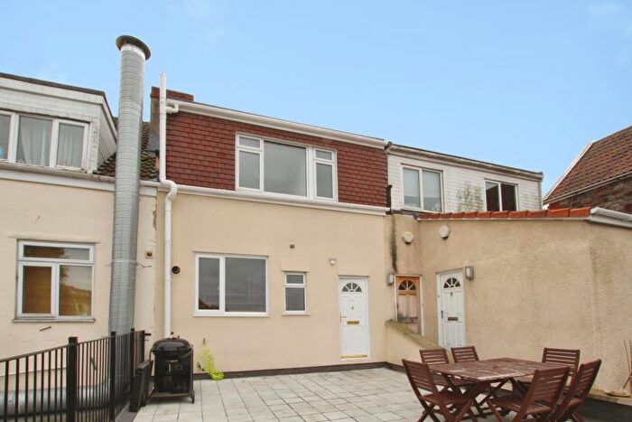 3 Bedroom Maisonette To Rent In Fishponds Road- Fishponds, BS16