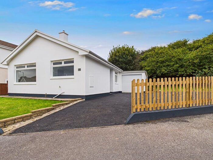 3 Bedroom Bungalow For Sale In Lanner, Redruth, Very Well Presented Refurbished Bungalow, TR16