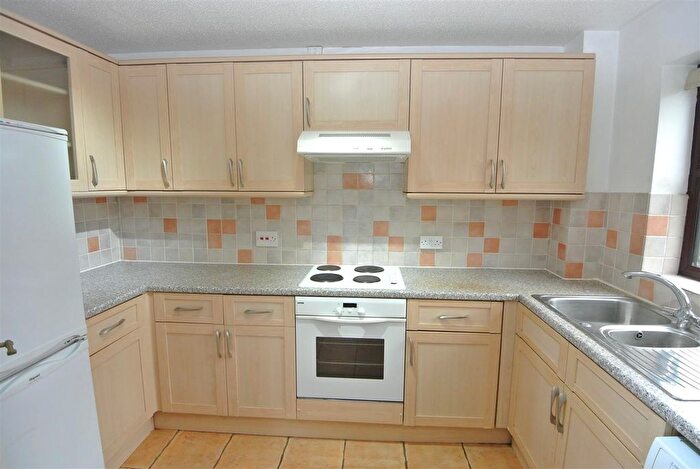 2 Bedroom End Terrace House For Sale In Englefield Close, Englefield Green, Egham, TW20