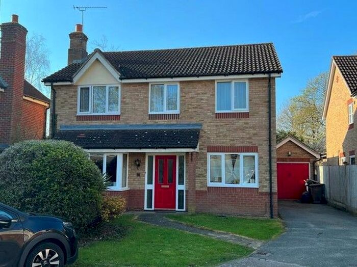 4 Bedroom Detached House To Rent In Brettenham Crescent, Ipswich, IP4