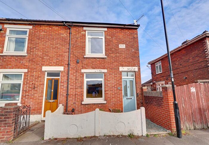 2 Bedroom End Of Terrace House For Sale In Nelson Road, Shirley, Southampton, SO15