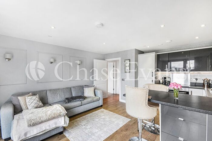 1 Bedroom Flat For Sale In Moro Apartments, New Festival Quarter, New Festival Avenue, Poplar, London, E14