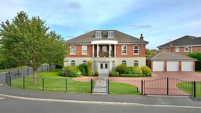 5 Bedroom Detached House For Sale In Grand Manor Drive, Lytham, FY8