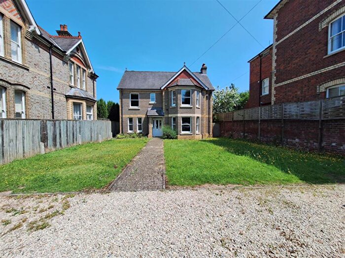 4 Bedroom Detached House To Rent In Alexandra Road, Reading, RG1