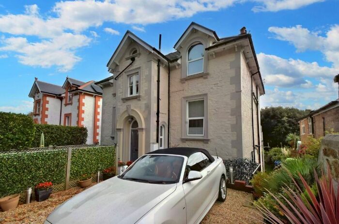 1 Bedroom Flat To Rent In St Boniface Road, Ventnor, PO38